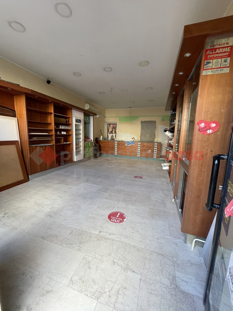 Attivit� commerciale in affitto/gestione a Minturno