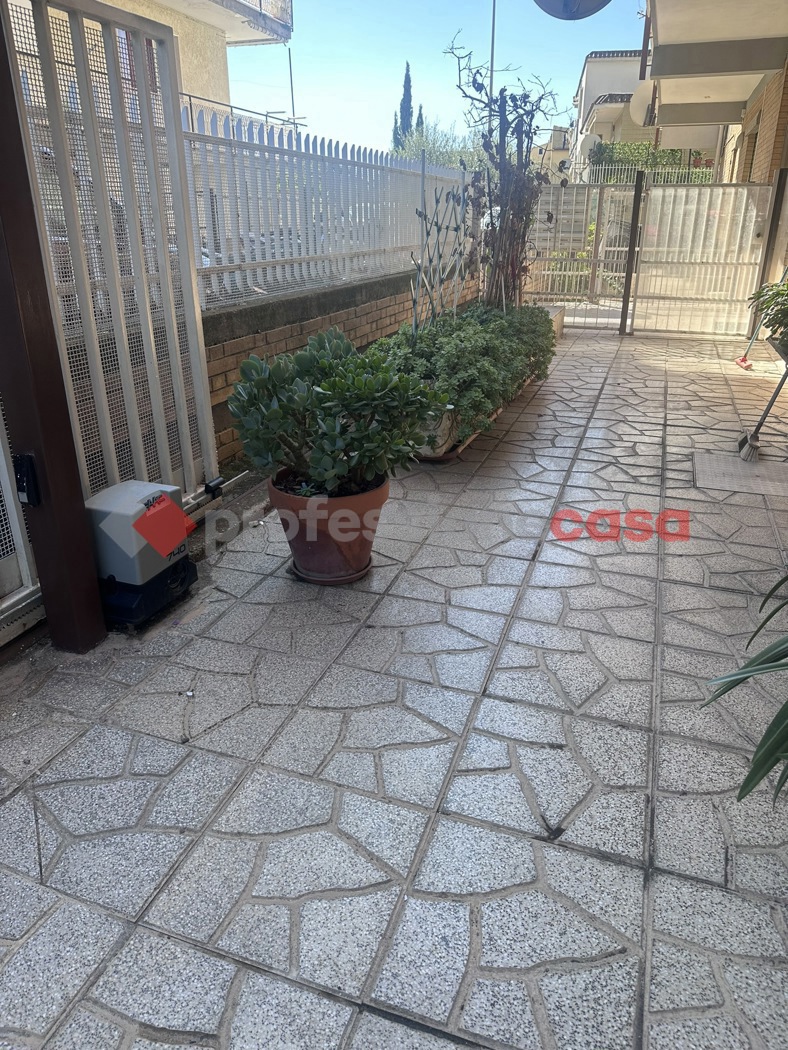 Quadrilocale arredato in affitto a Minturno