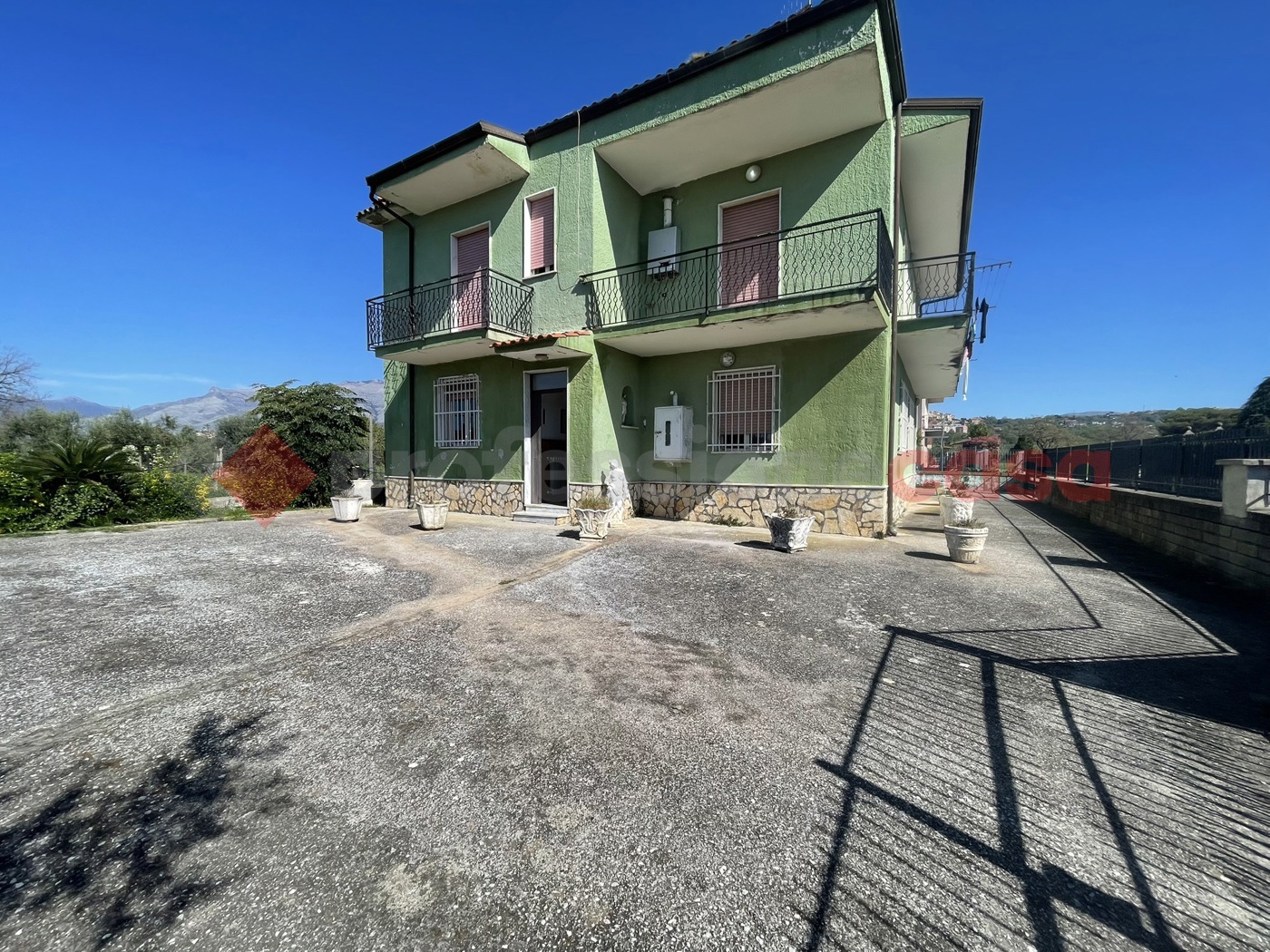 Quadrilocale con giardino a Minturno