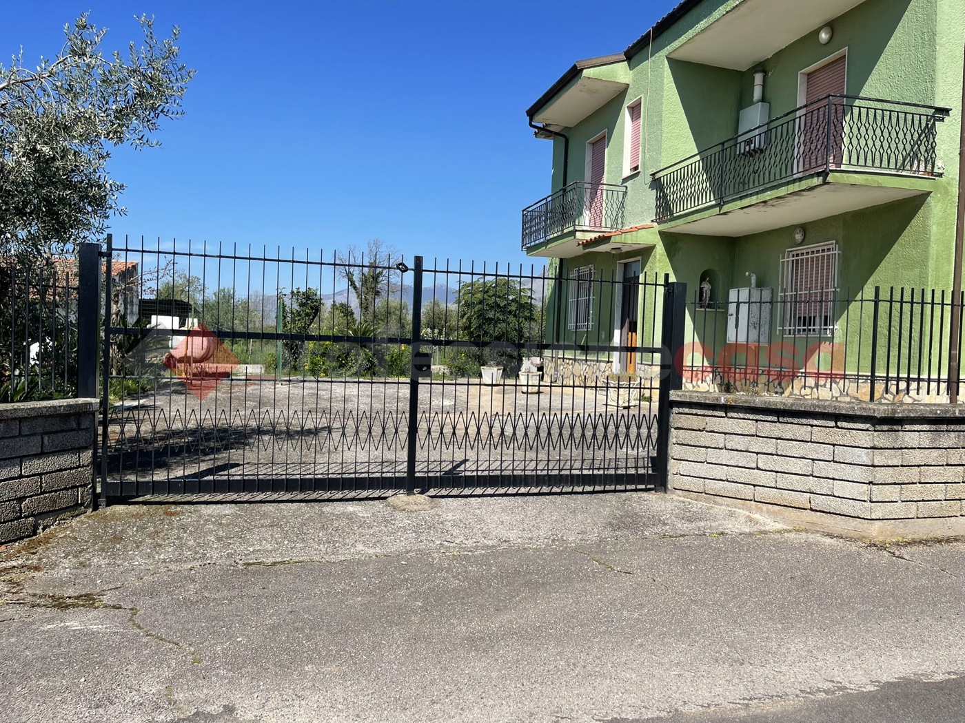 Quadrilocale con giardino a Minturno