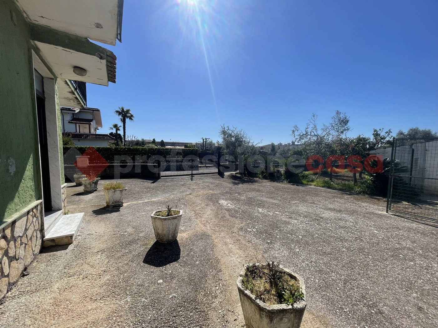 Quadrilocale con giardino a Minturno