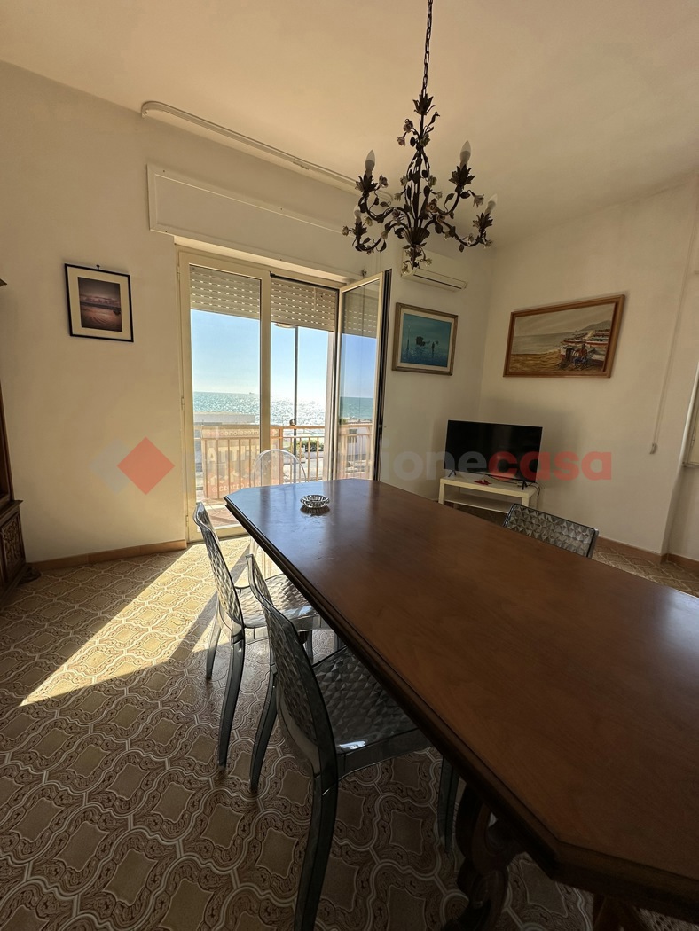 Appartamento arredato in affitto a Minturno