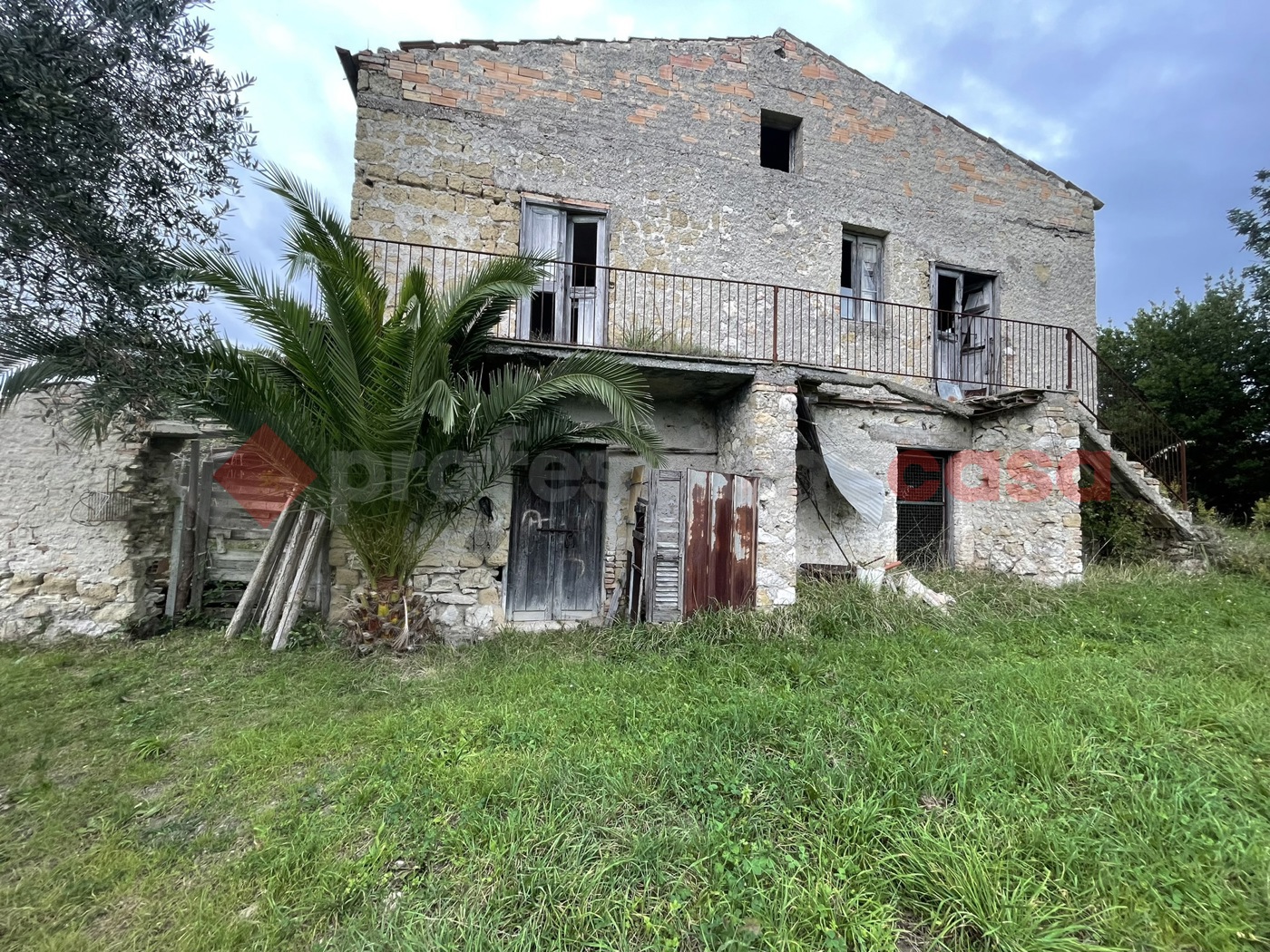 Rustico con giardino a Minturno