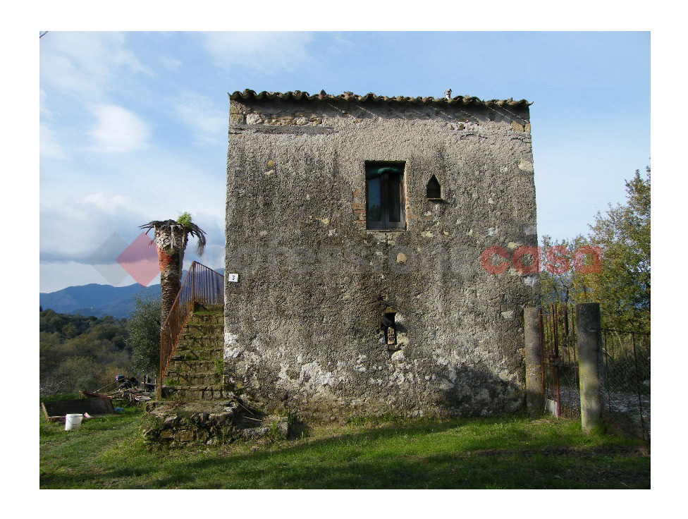 Rustico con giardino a Minturno