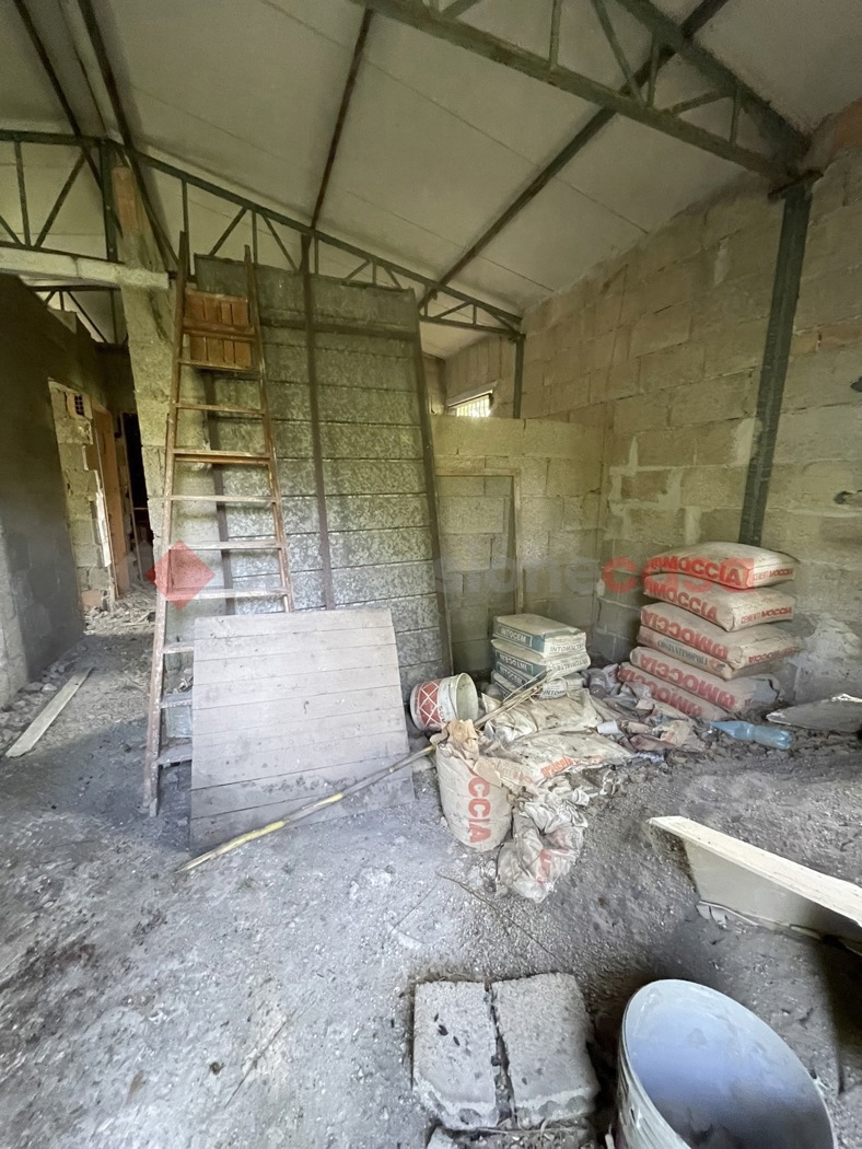 Casa indipendente con giardino a Minturno