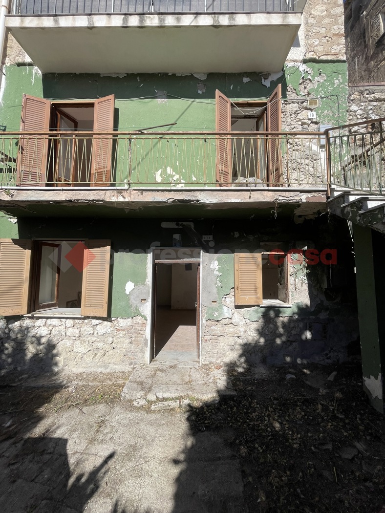 Bilocale da ristrutturare a Minturno