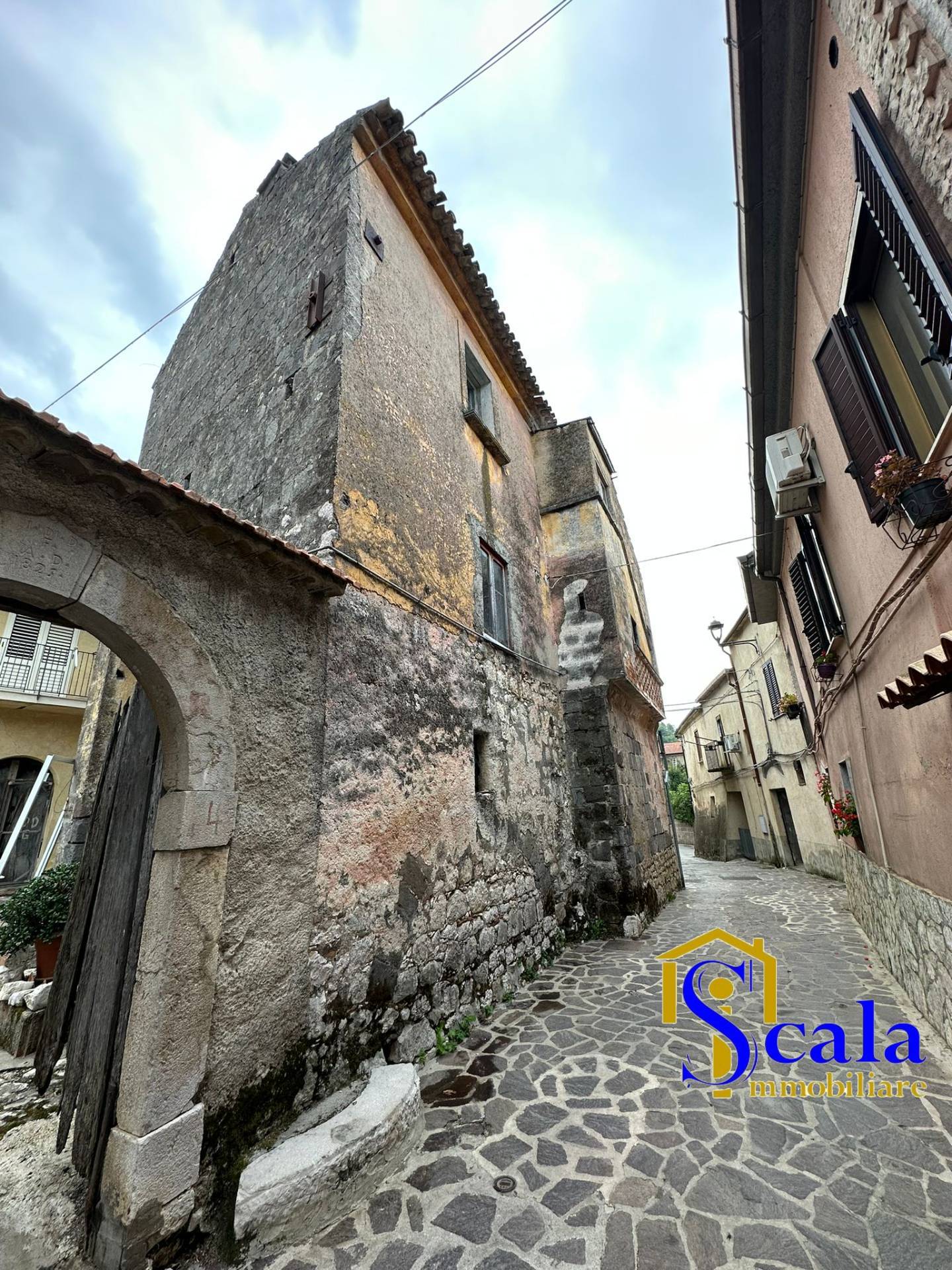 SEMI INDIPENDENTE in vendita a Liberi, Cese