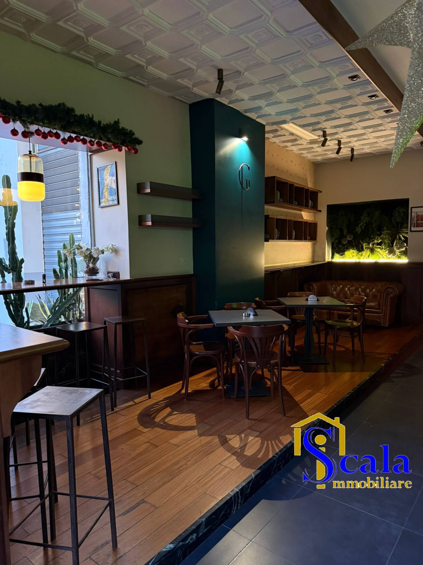 Attivit commerciale in vendita a Capua