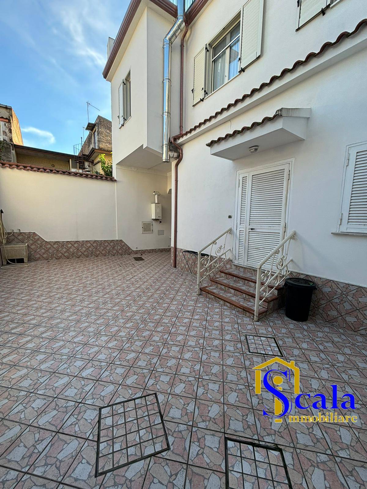 INDIPENDENTE in vendita a Portico di Caserta