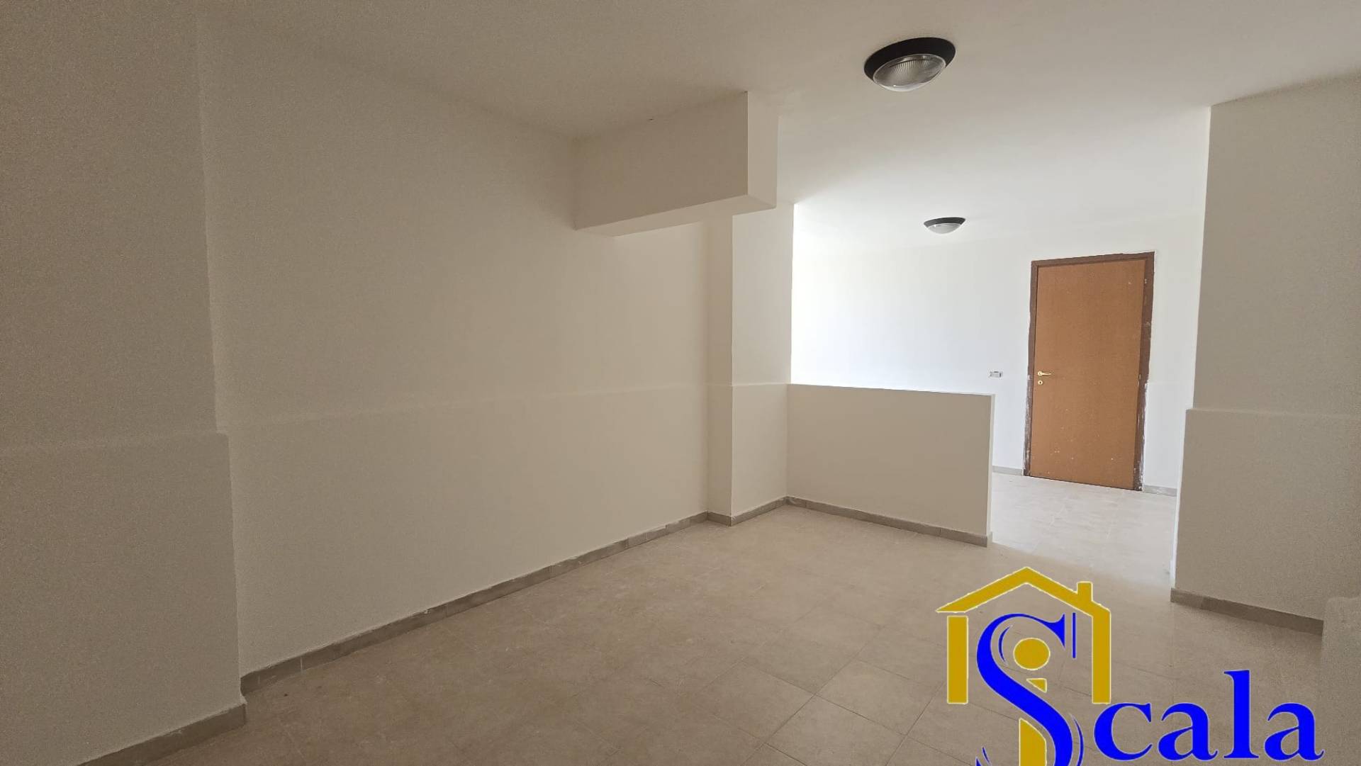 Deposito in vendita a Santa Maria Capua Vetere, Sant'Andrea