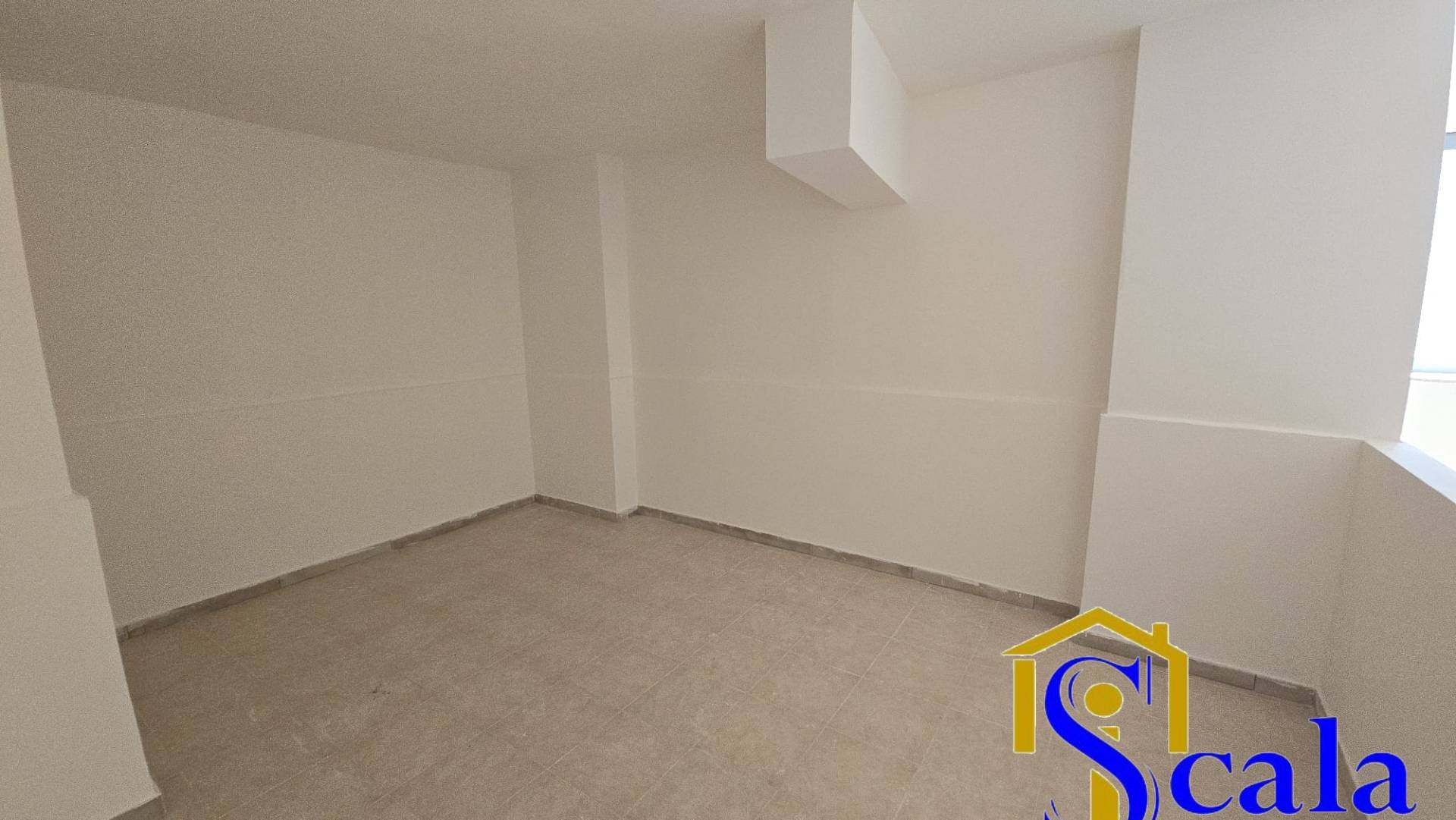 Deposito in vendita a Santa Maria Capua Vetere, Sant'Andrea