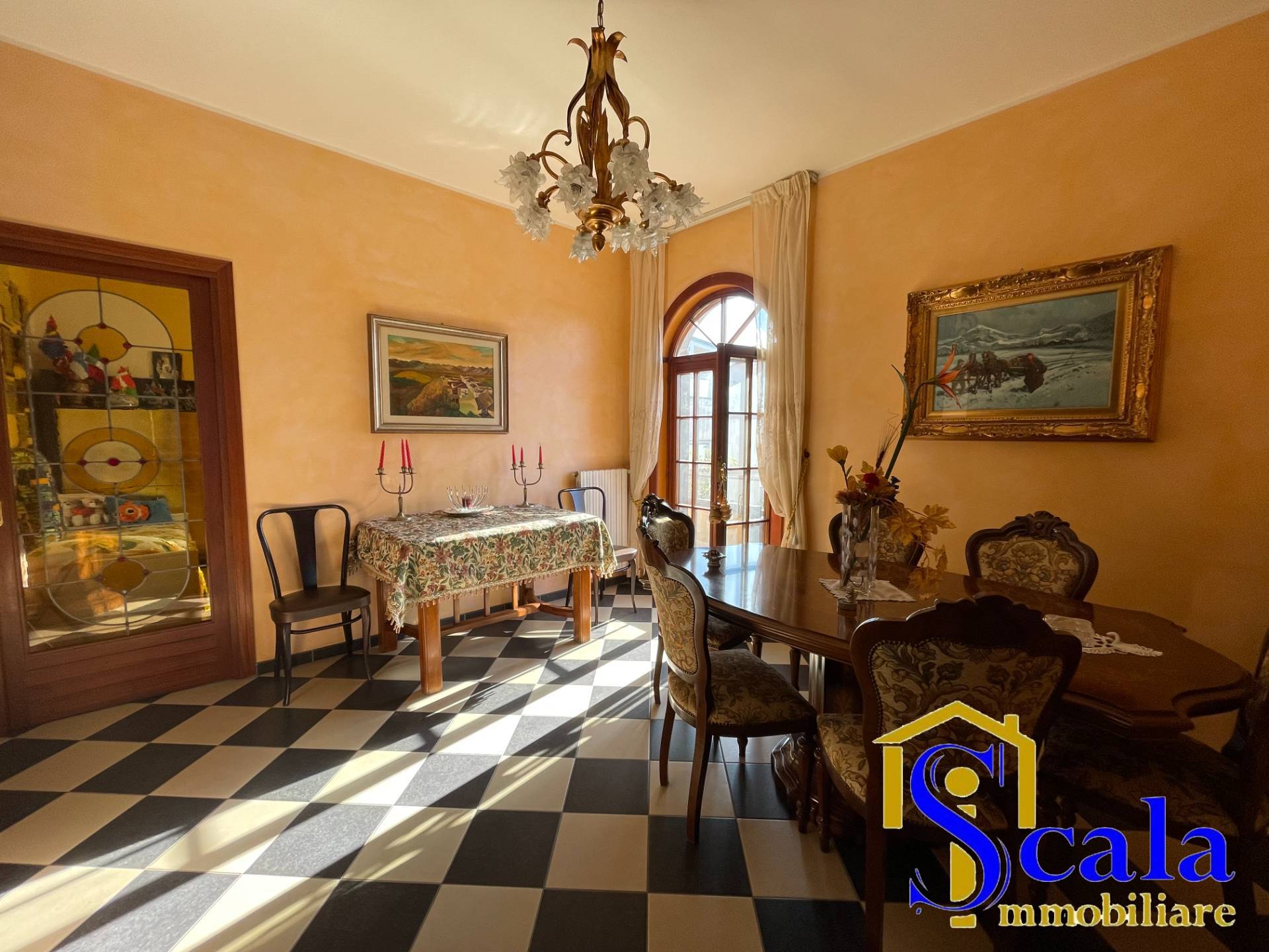 Villa in vendita a San Prisco