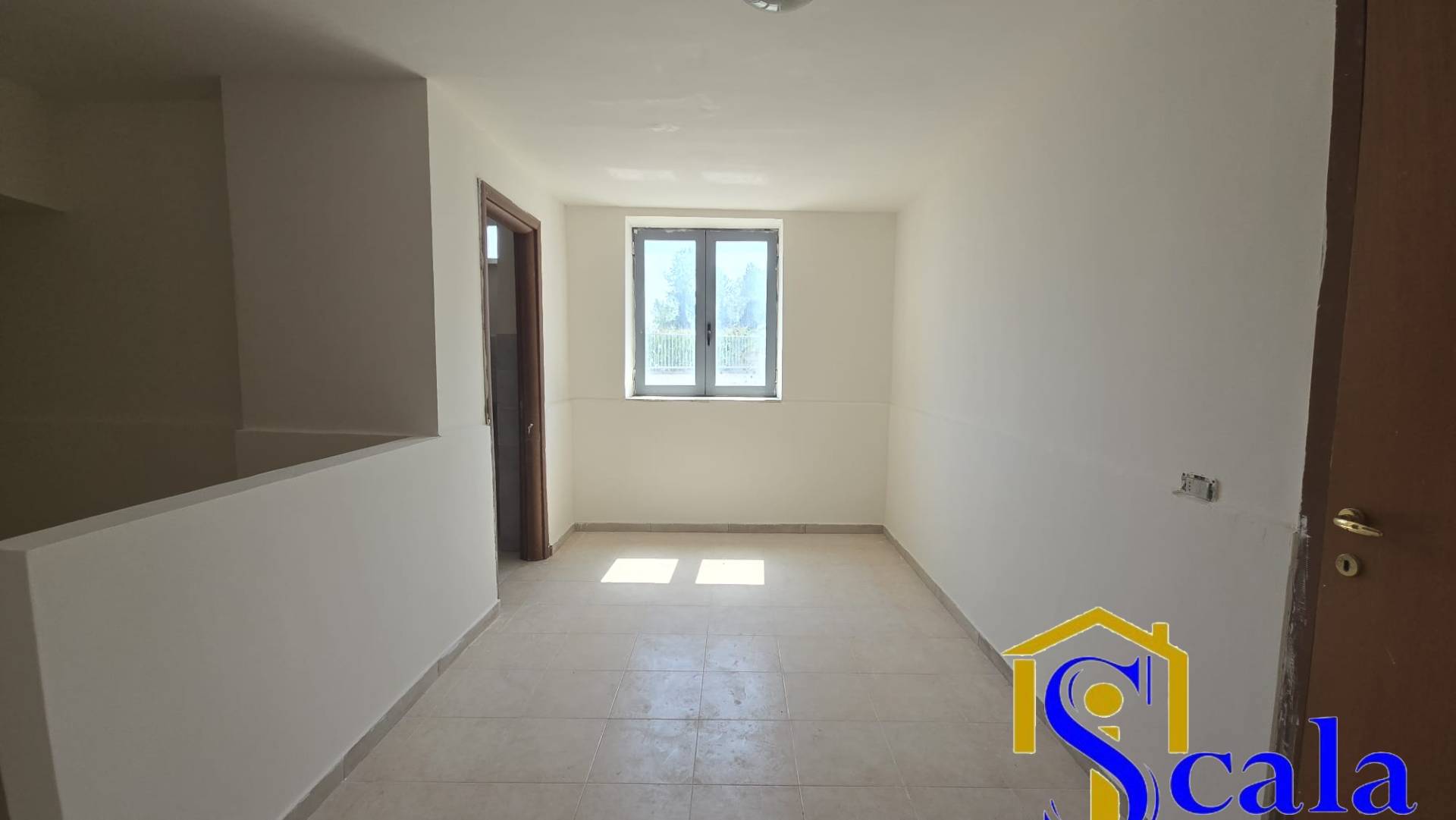 Deposito in vendita a Santa Maria Capua Vetere, Sant'Andrea