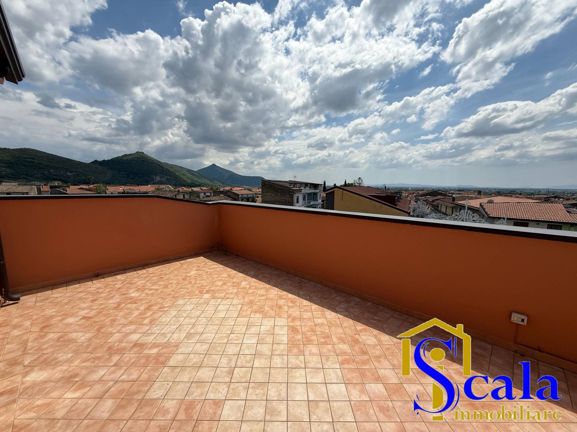Duplex in vendita a Bellona