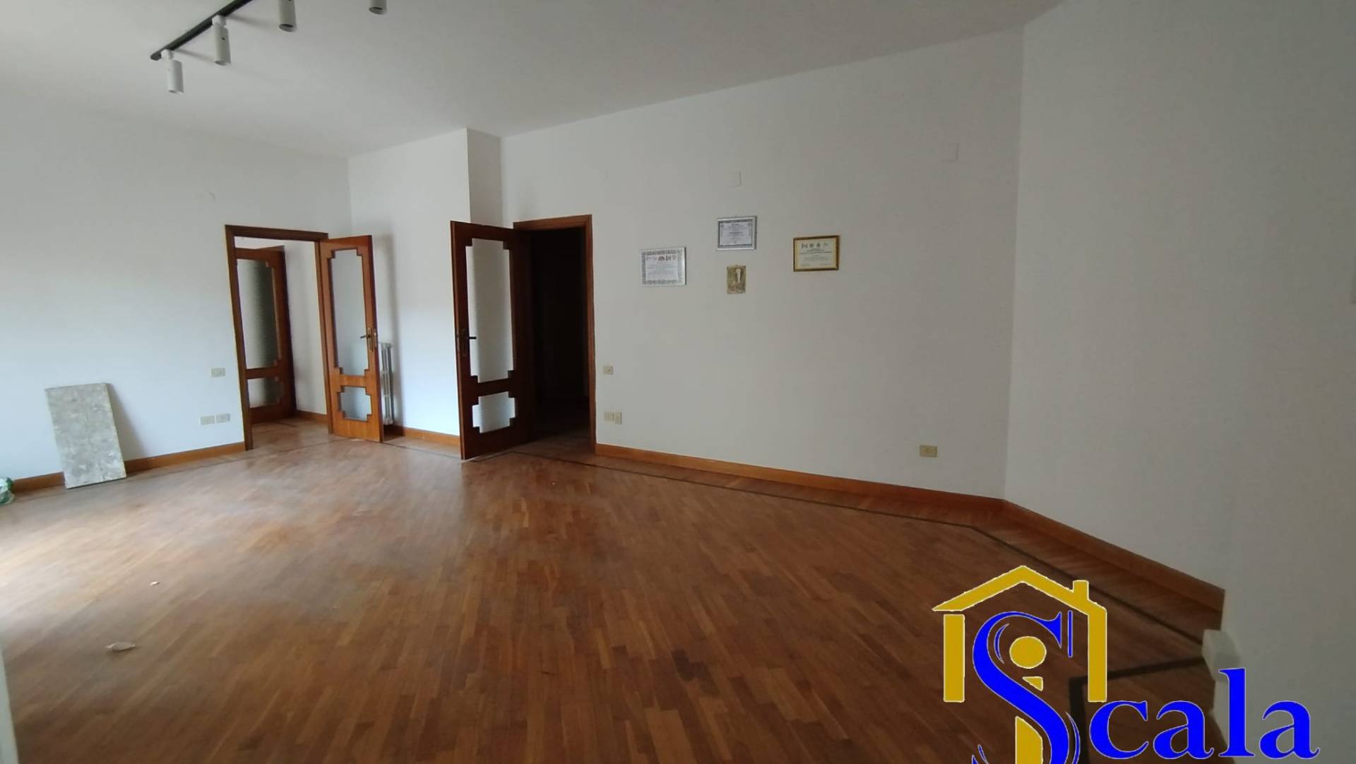 Studio/Ufficio in affitto a Santa Maria Capua Vetere