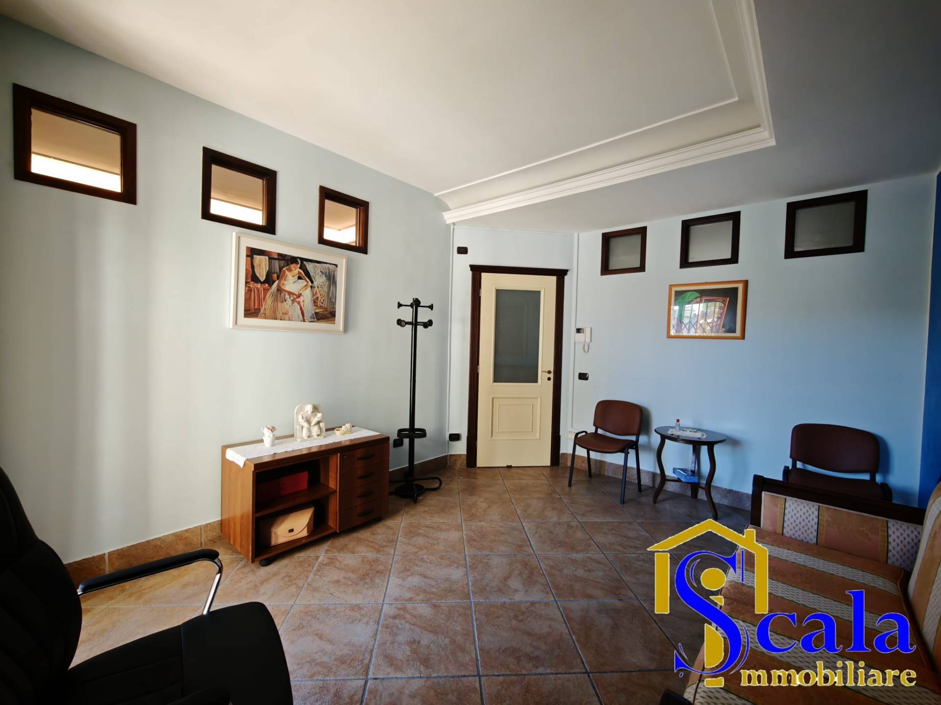ufficio in vendita a Santa Maria Capua Vetere