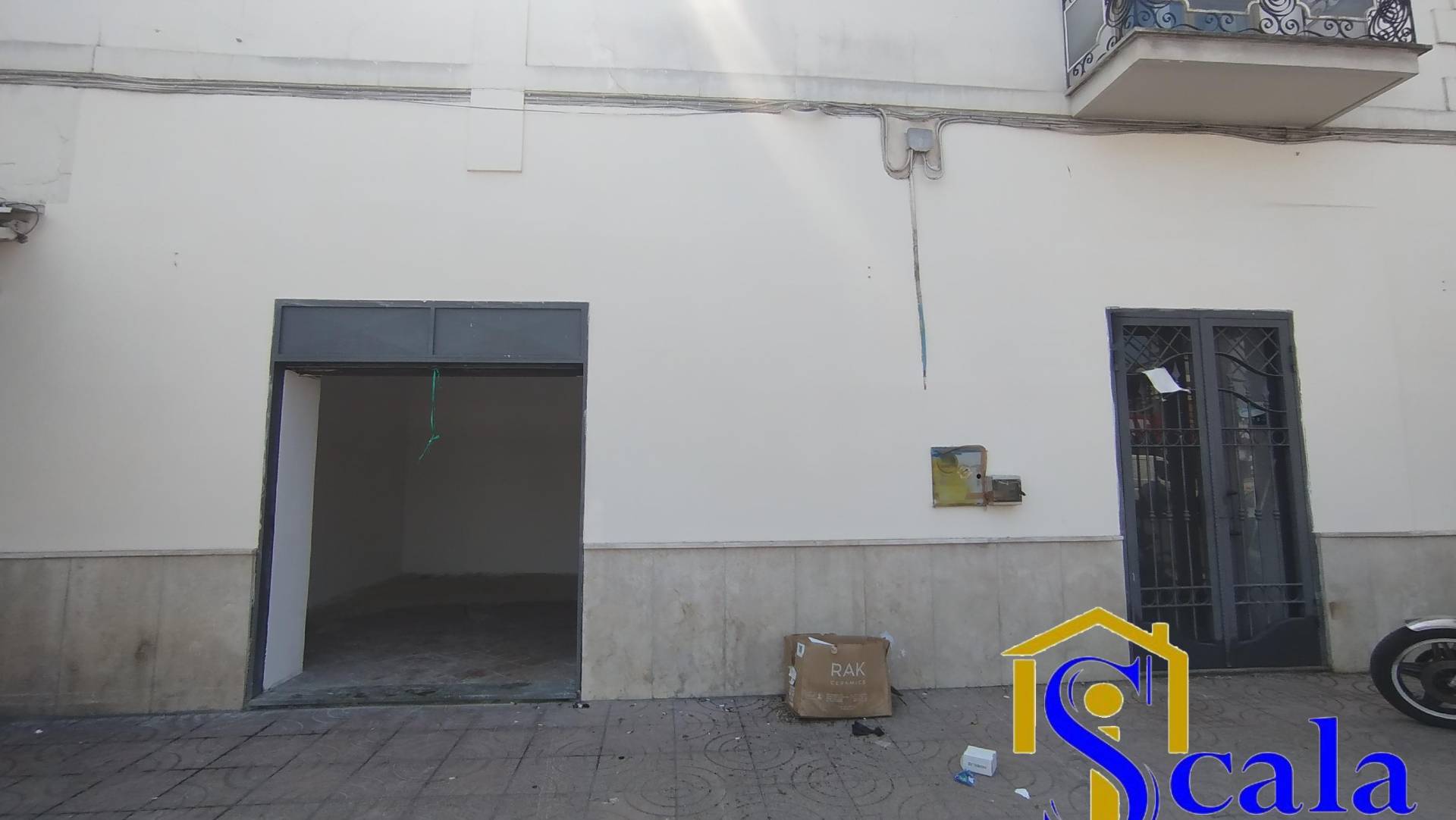 Locale commerciale in affitto a Curti