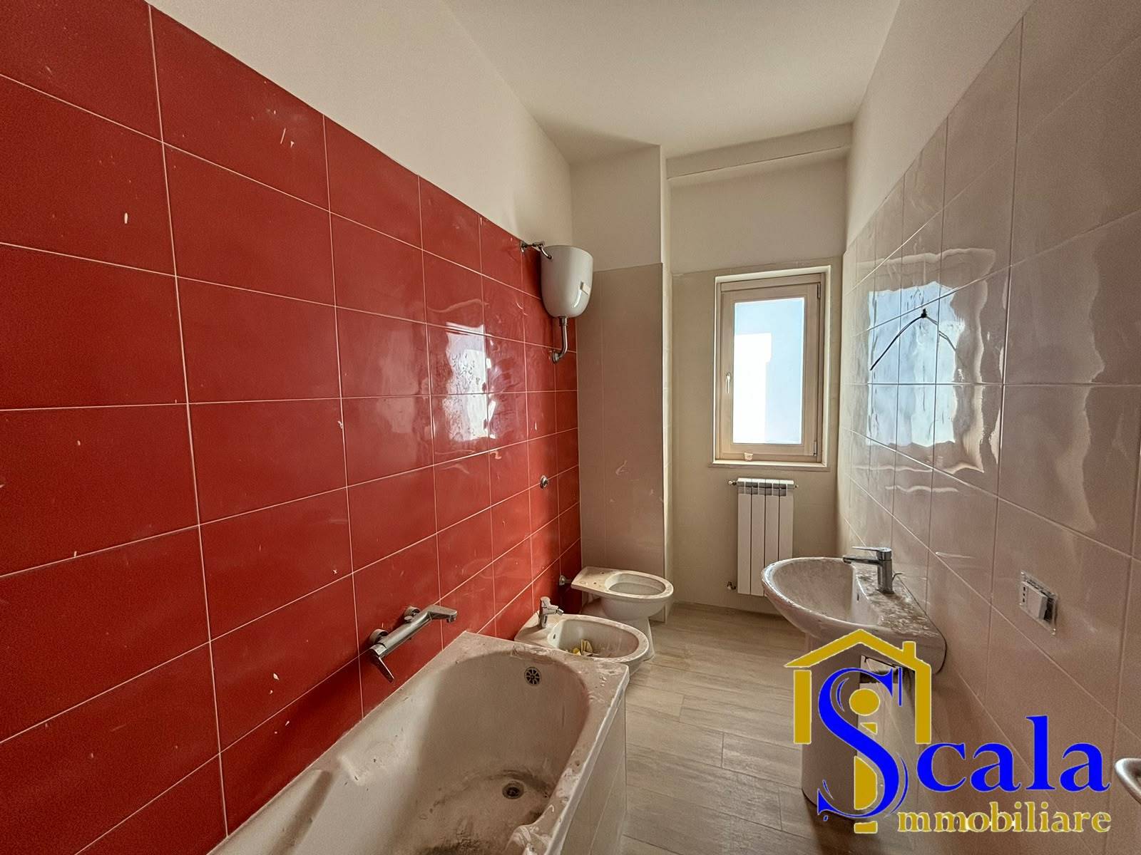Studio/Ufficio in affitto a Portico di Caserta
