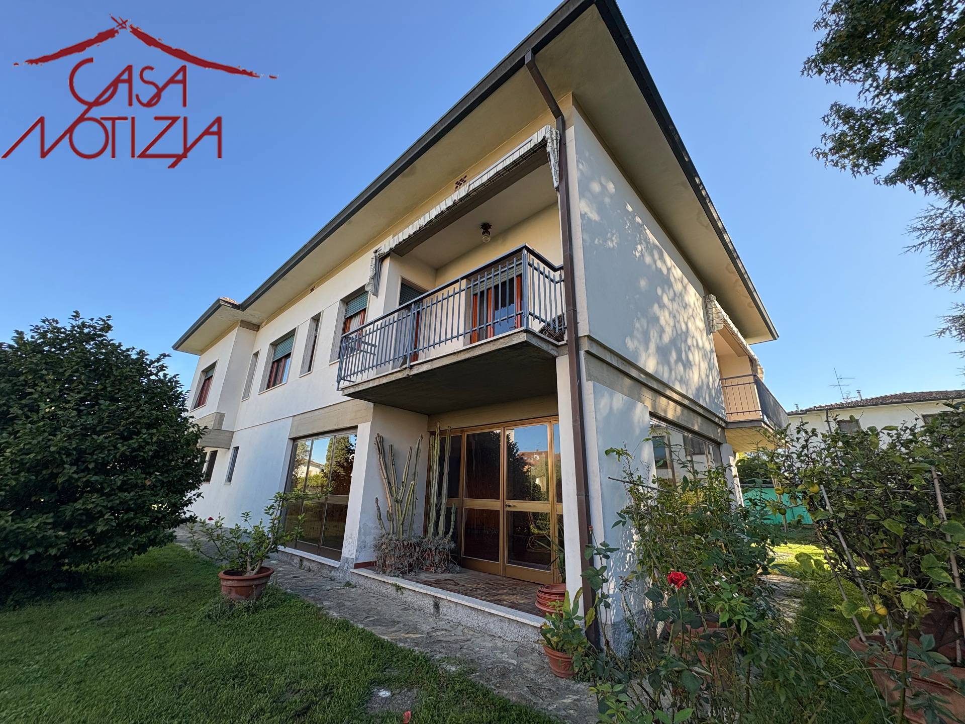 Villa in vendita a Lucca, San Concordio Contrada