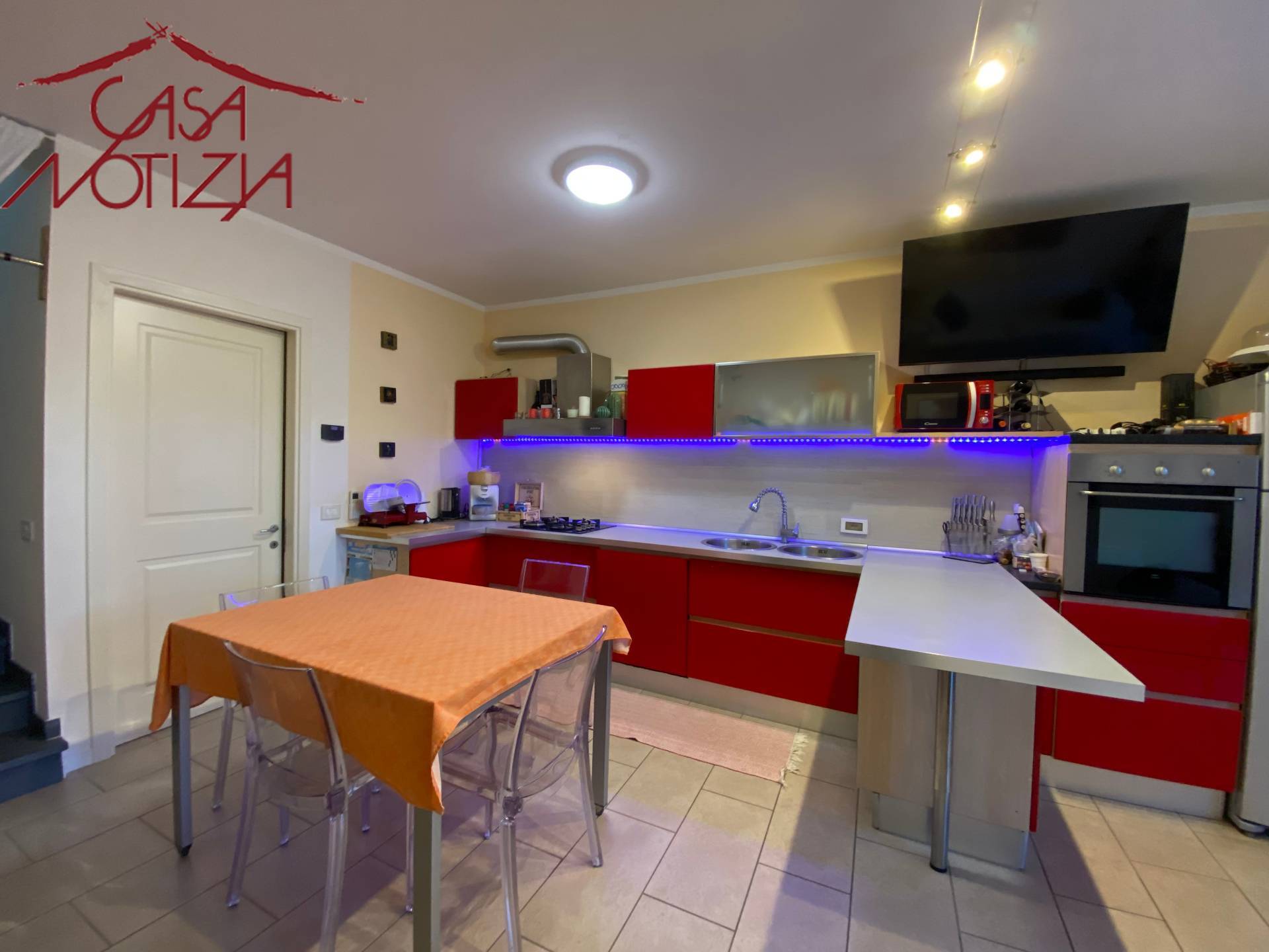 Villa a schiera in vendita a Lucca, Pontetetto