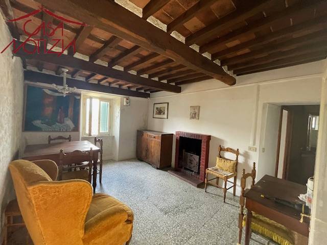 Casa semindipendente in vendita a Bagni di Lucca, Crasciana