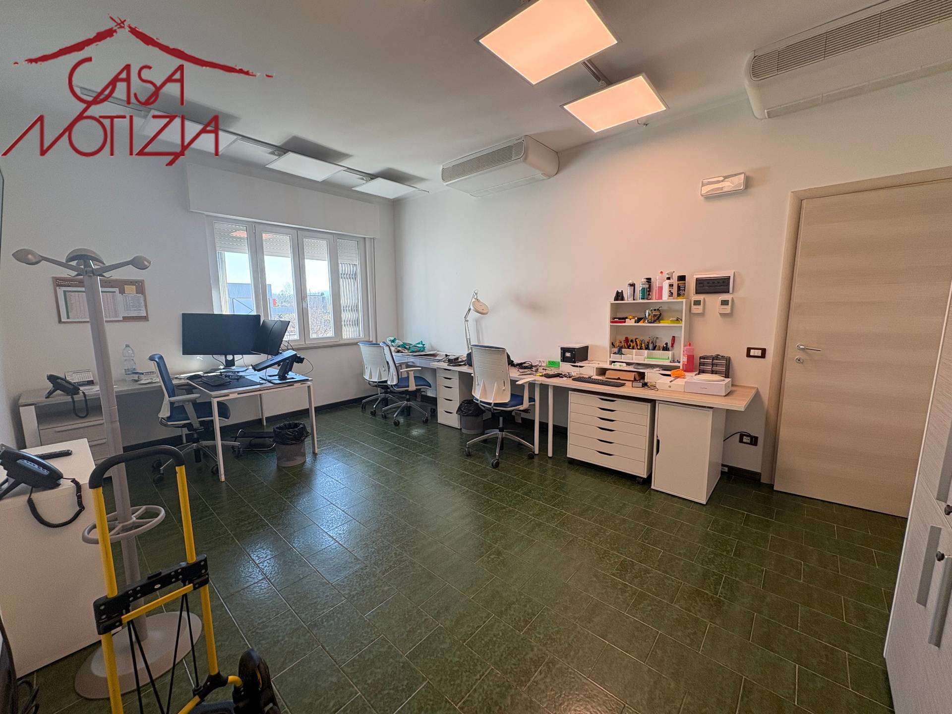 Ufficio in affitto a Lucca, Pontetetto