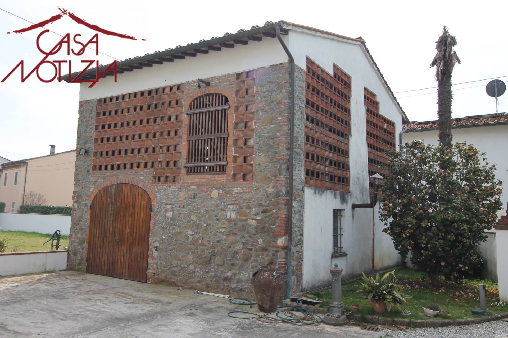 Casa indipendente in vendita a Capannori, Lammari