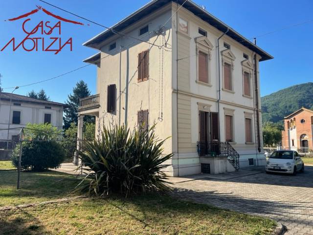 Villa in vendita a Coreglia Antelminelli, Ghivizzano