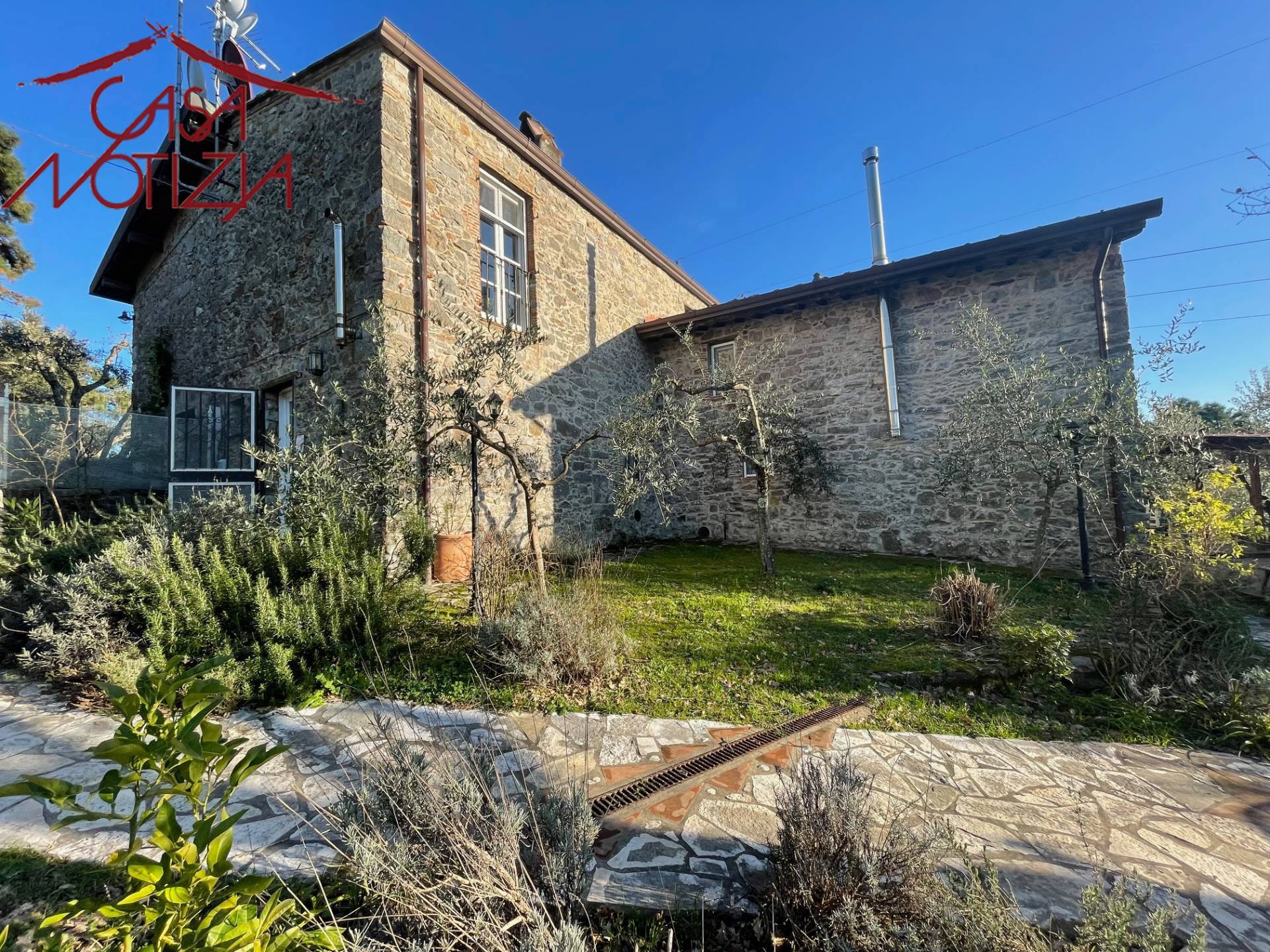 Rustico / casale in vendita a Camaiore, ORBICCIANO