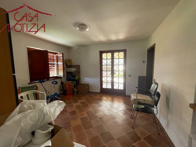 Villa bifamiliare in vendita a Lucca, Massa Pisana