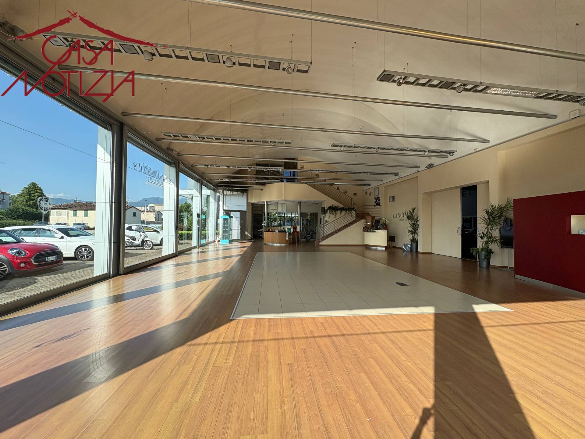 Immobile commerciale in vendita a Lucca, San Marco