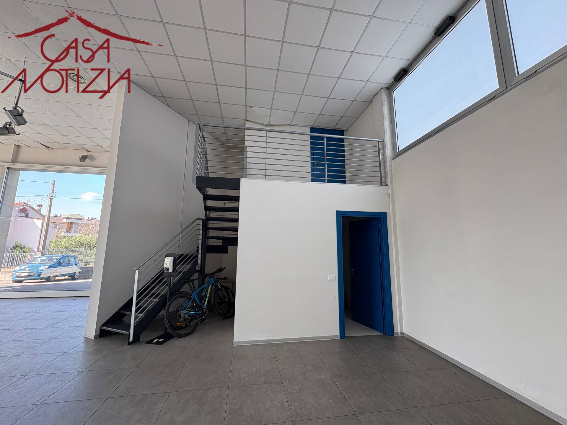 Immobile commerciale in vendita a Lucca, San Marco