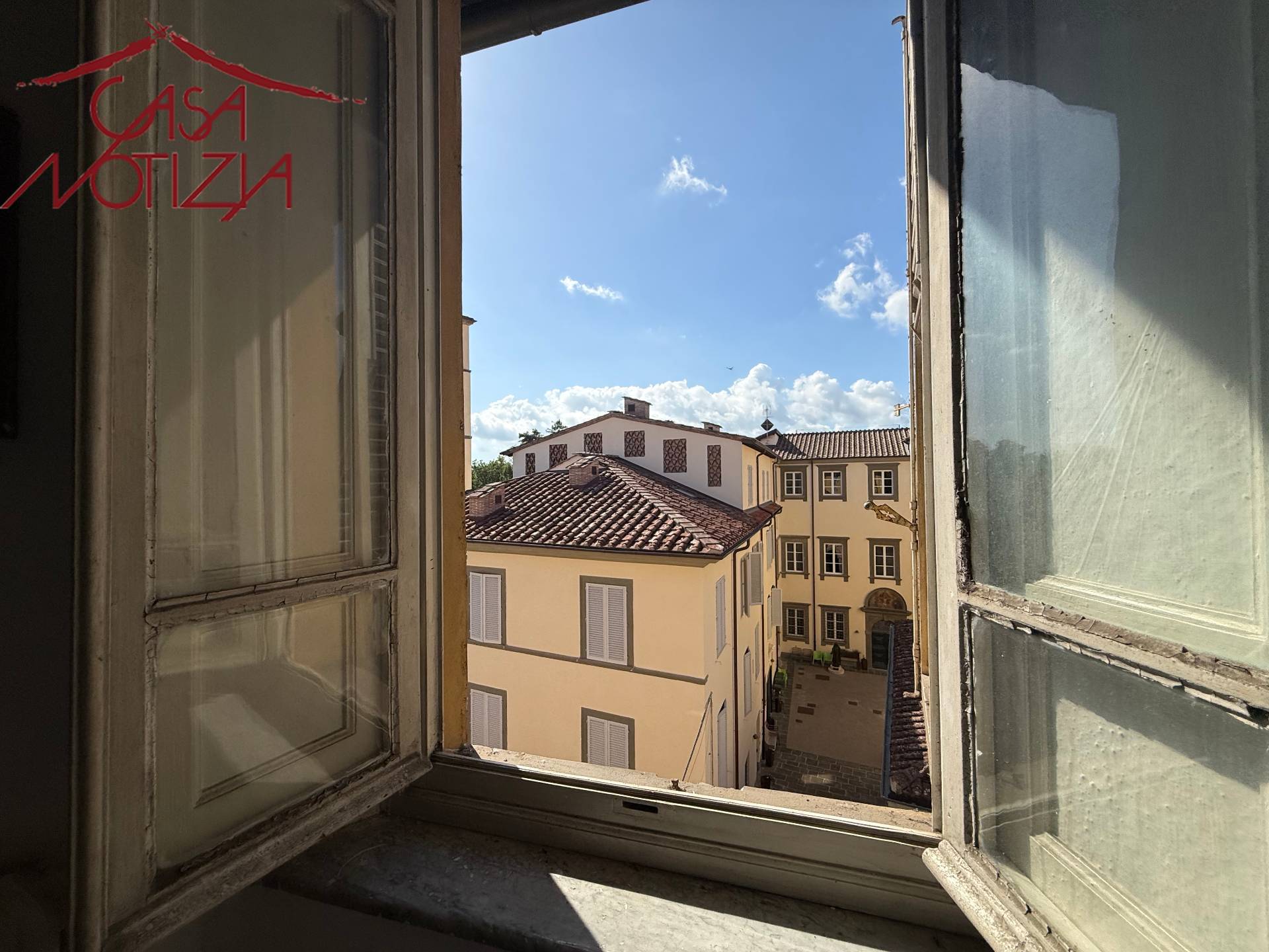 Appartamento in vendita a Lucca, Centro storico