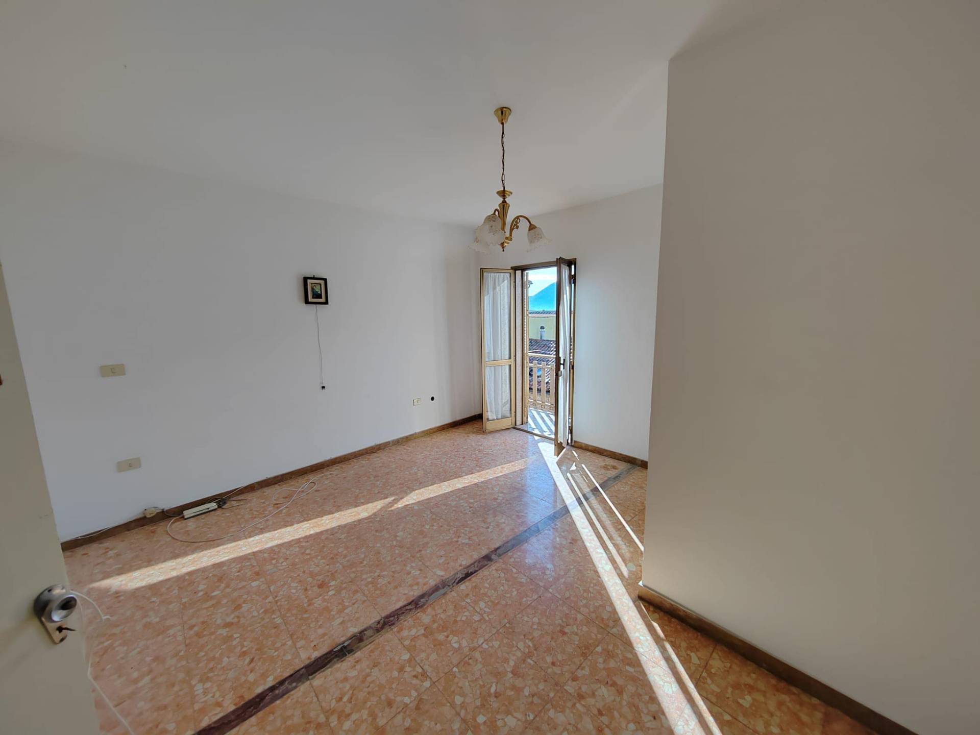 palazzina in vendita a Vallecorsa