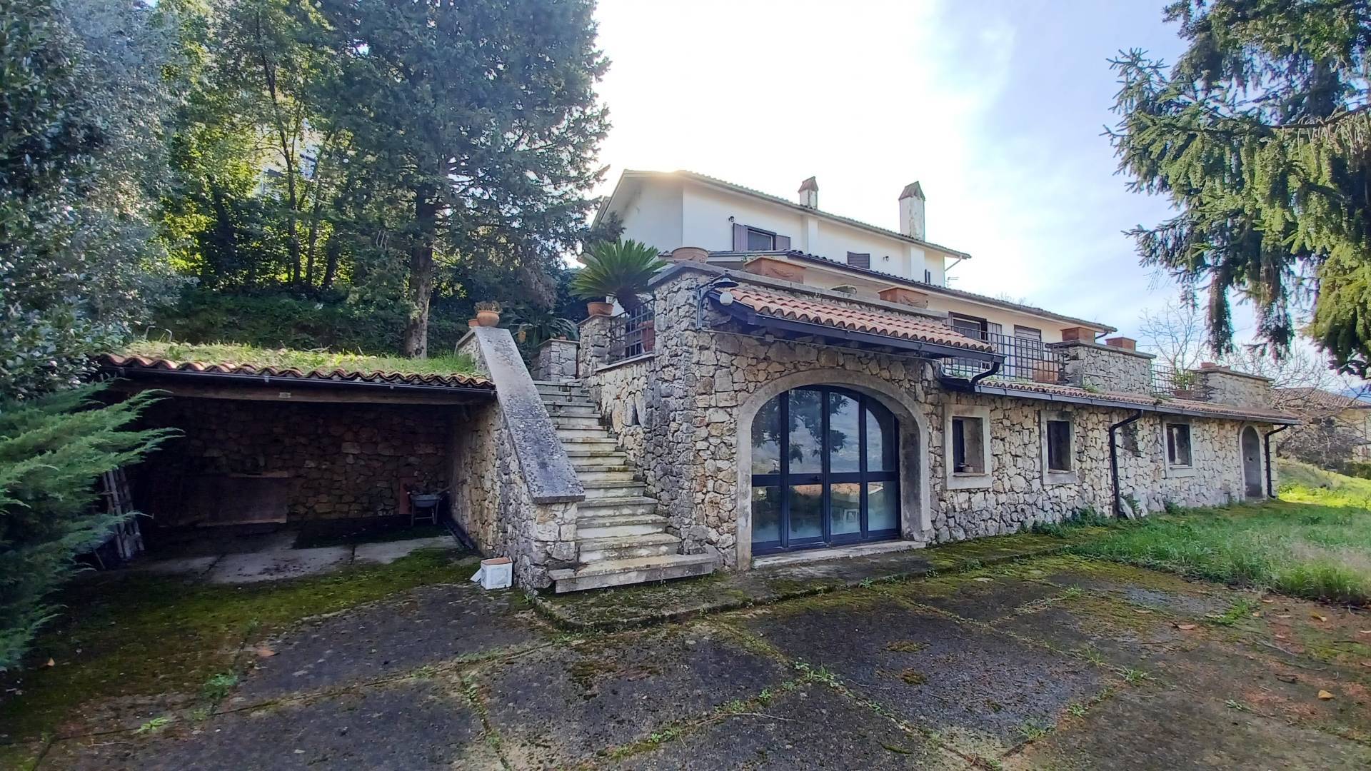 Villa in vendita a Giuliano di Roma