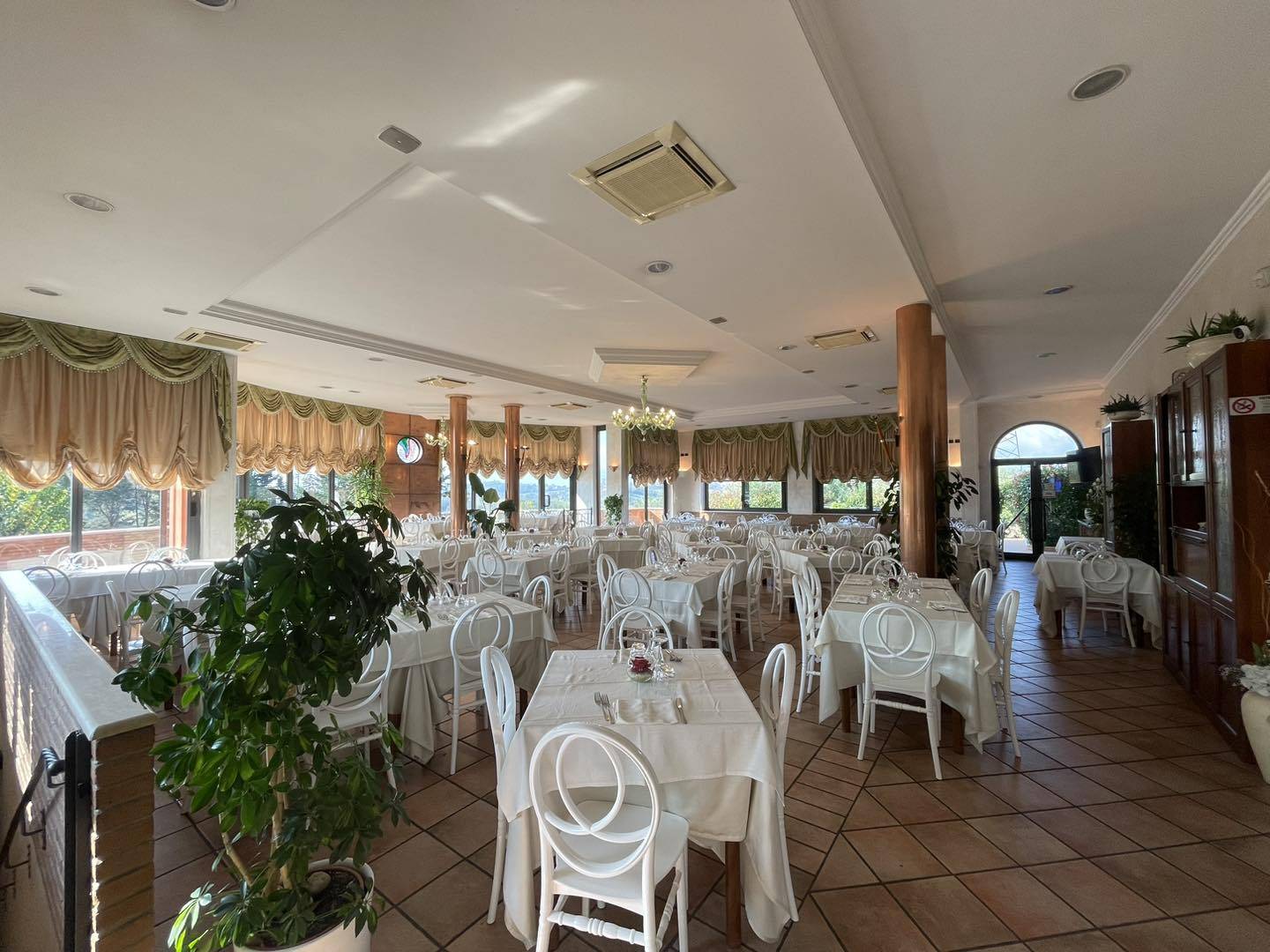 Locale commerciale in vendita a Ripi