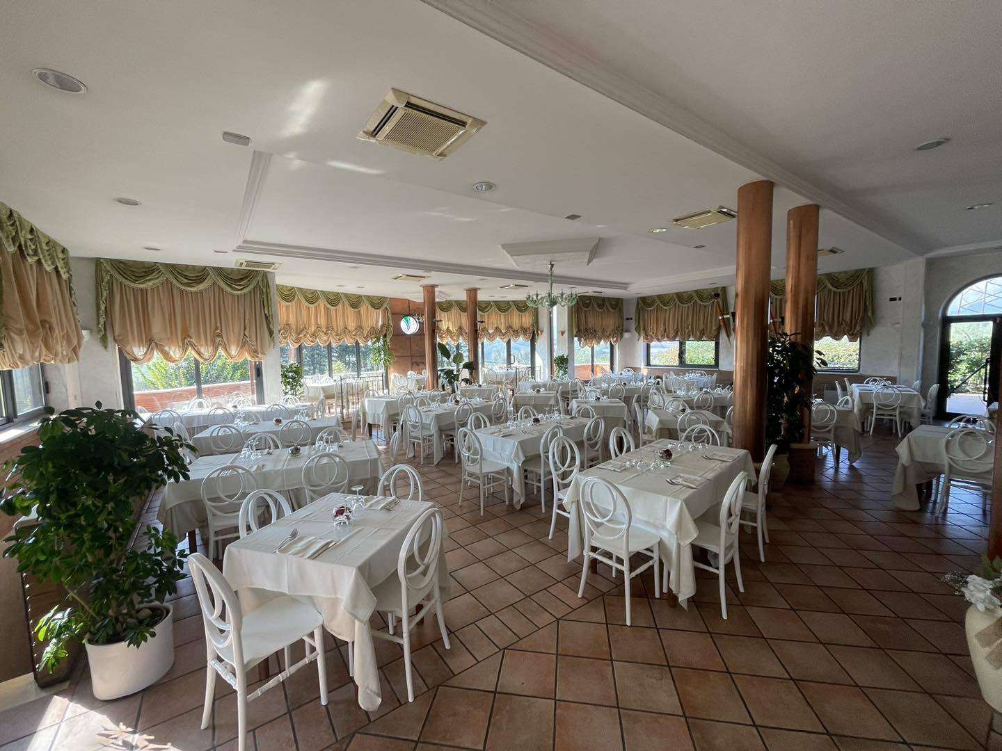 Locale commerciale in vendita a Ripi