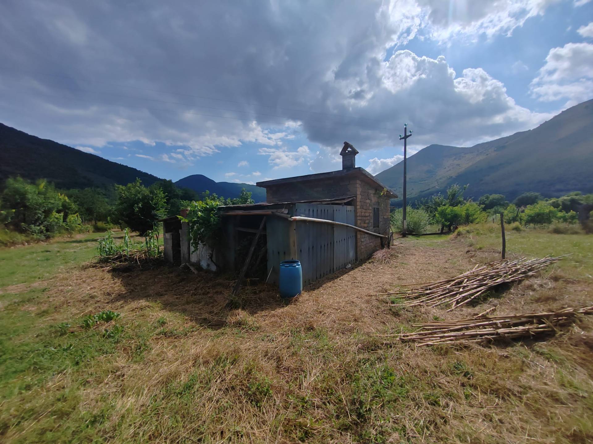 FABBRICATO in vendita a Vallecorsa