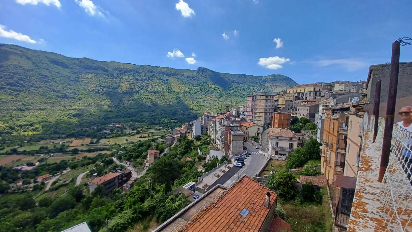 palazzina in vendita a Vallecorsa