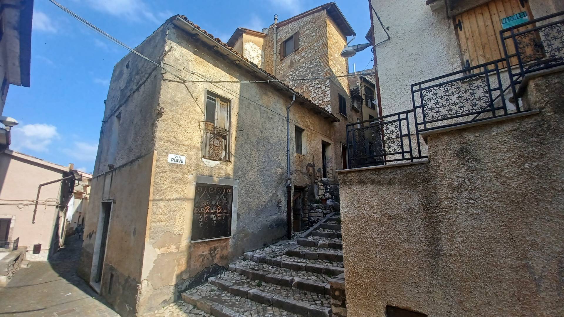 palazzina in vendita a Maenza
