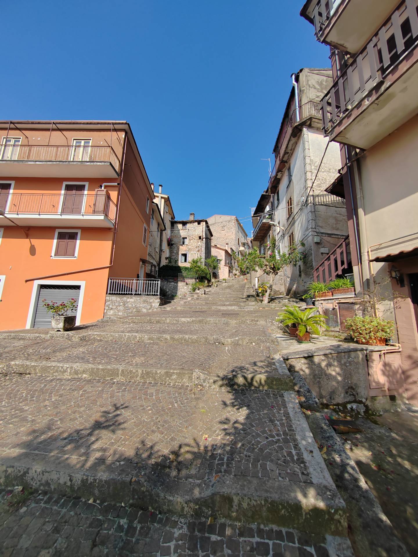 palazzina in vendita a Vallecorsa