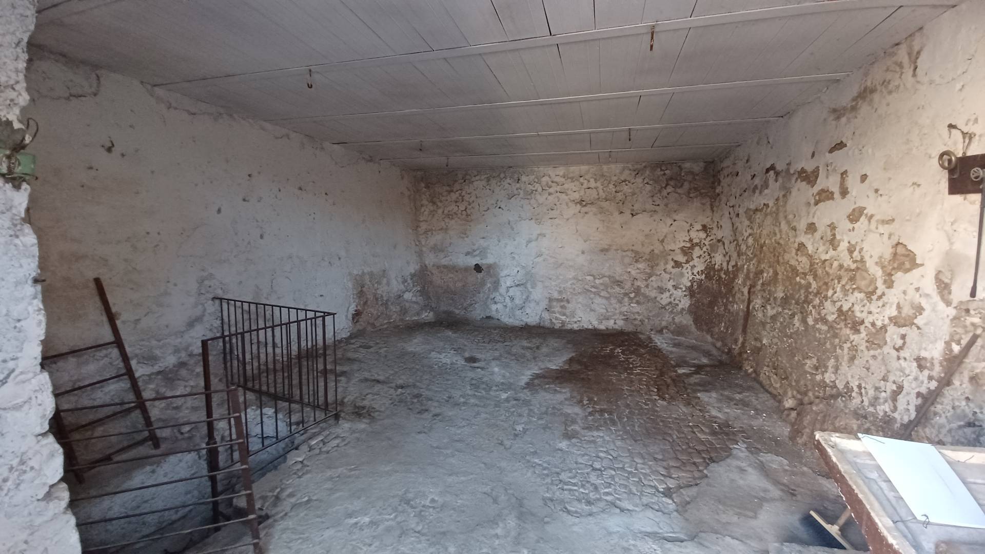 Box o garage in vendita a Maenza