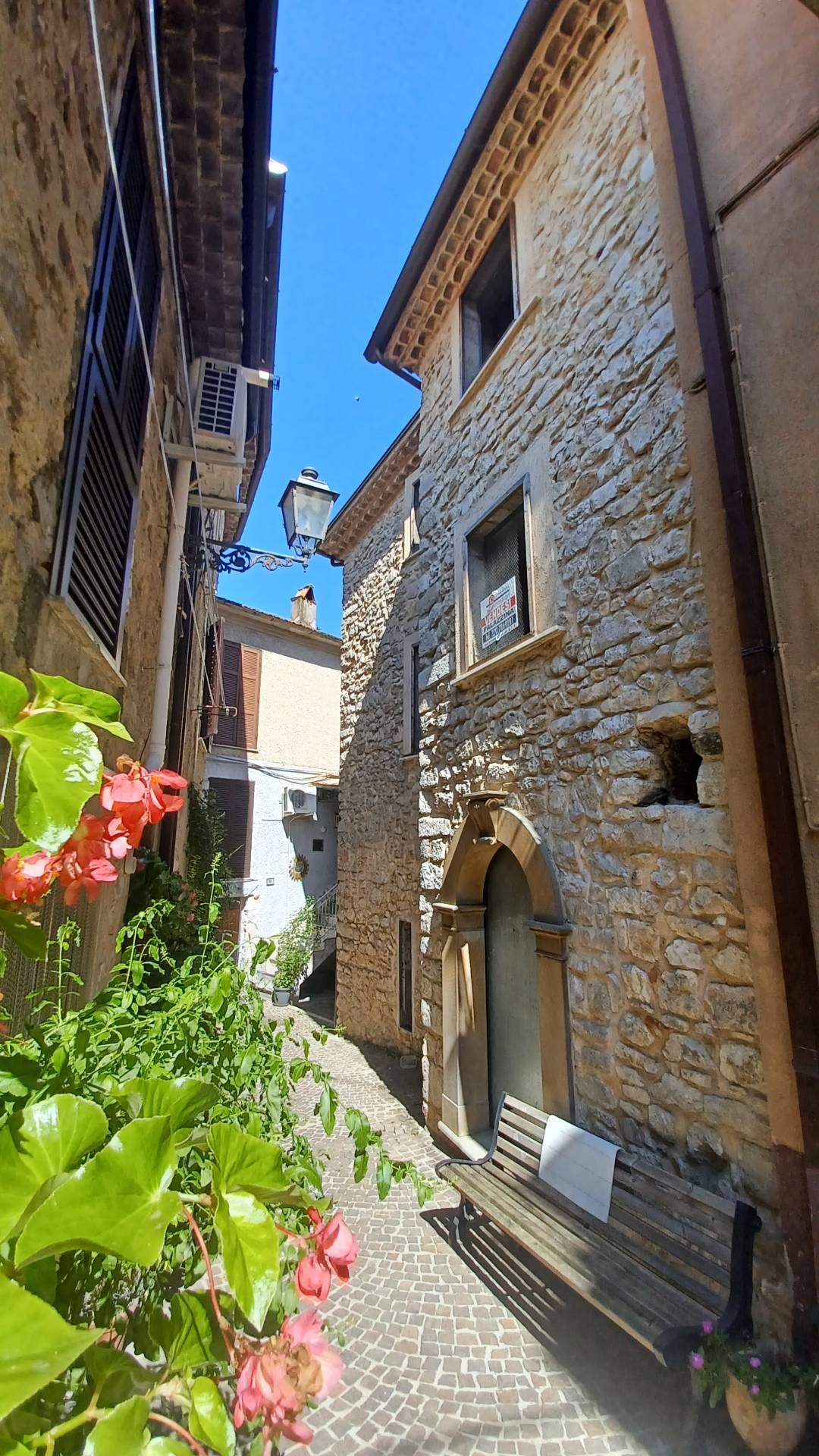 palazzina in vendita a Amaseno