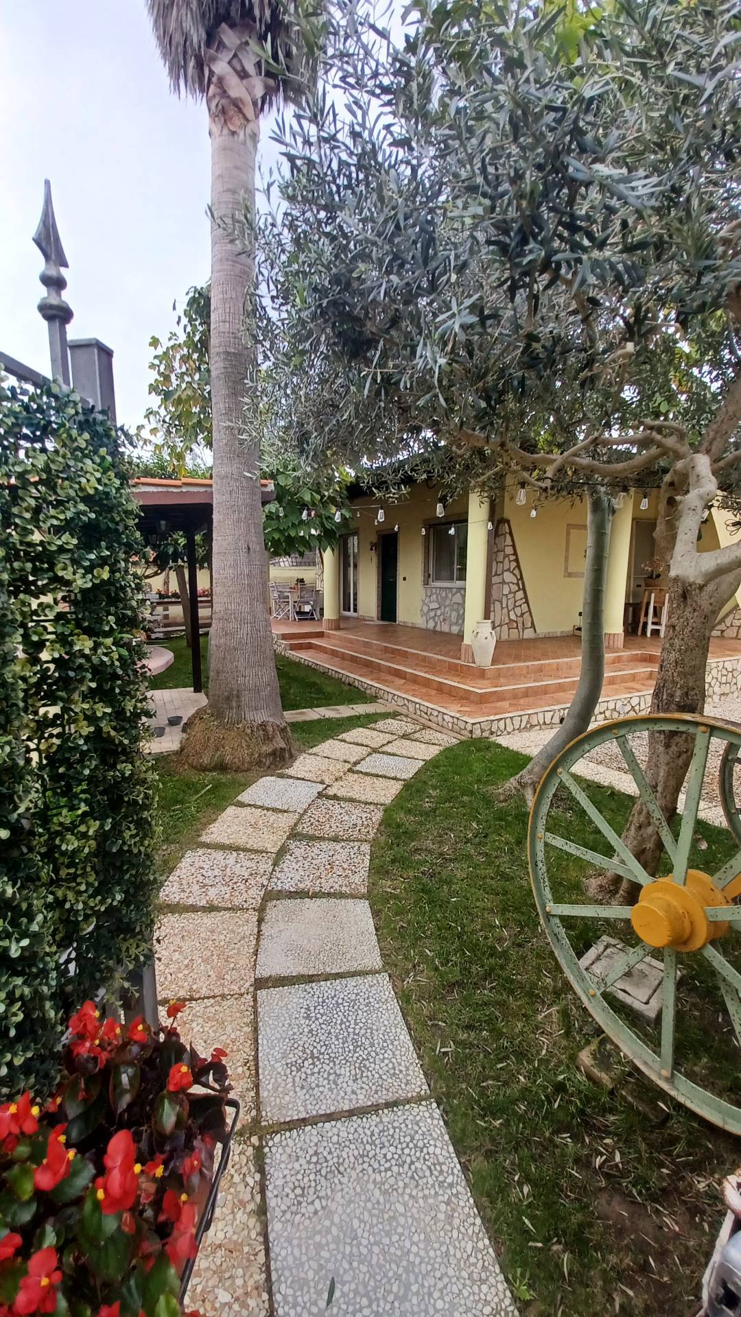 Villa in vendita a Latina