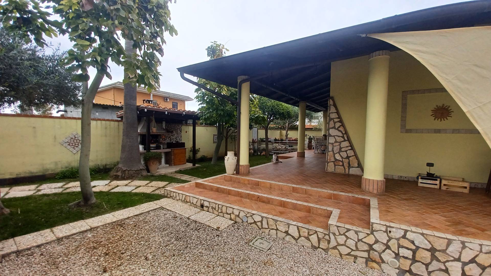 Villa in vendita a Latina