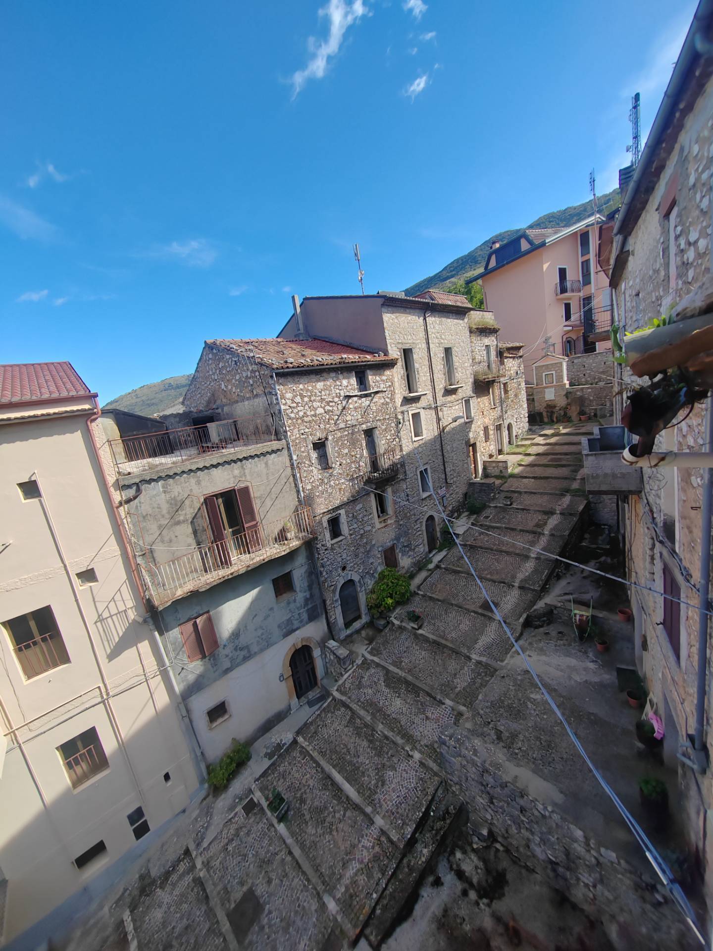 palazzina in vendita a Vallecorsa