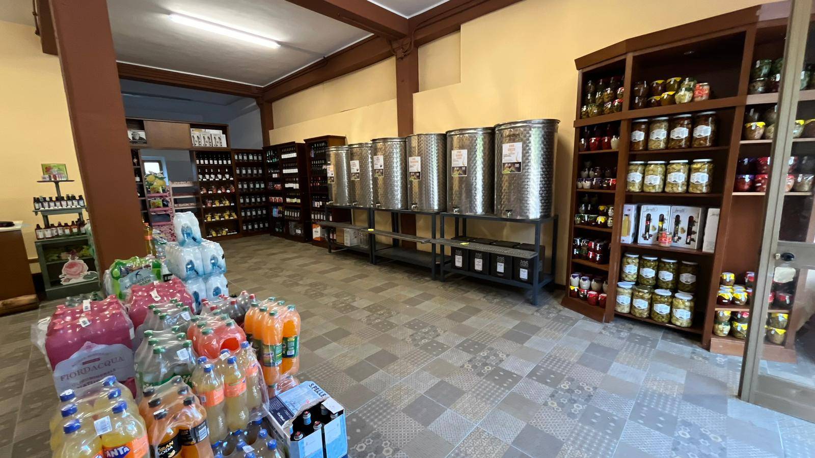 Attivit commerciale in vendita a Villetta Barrea