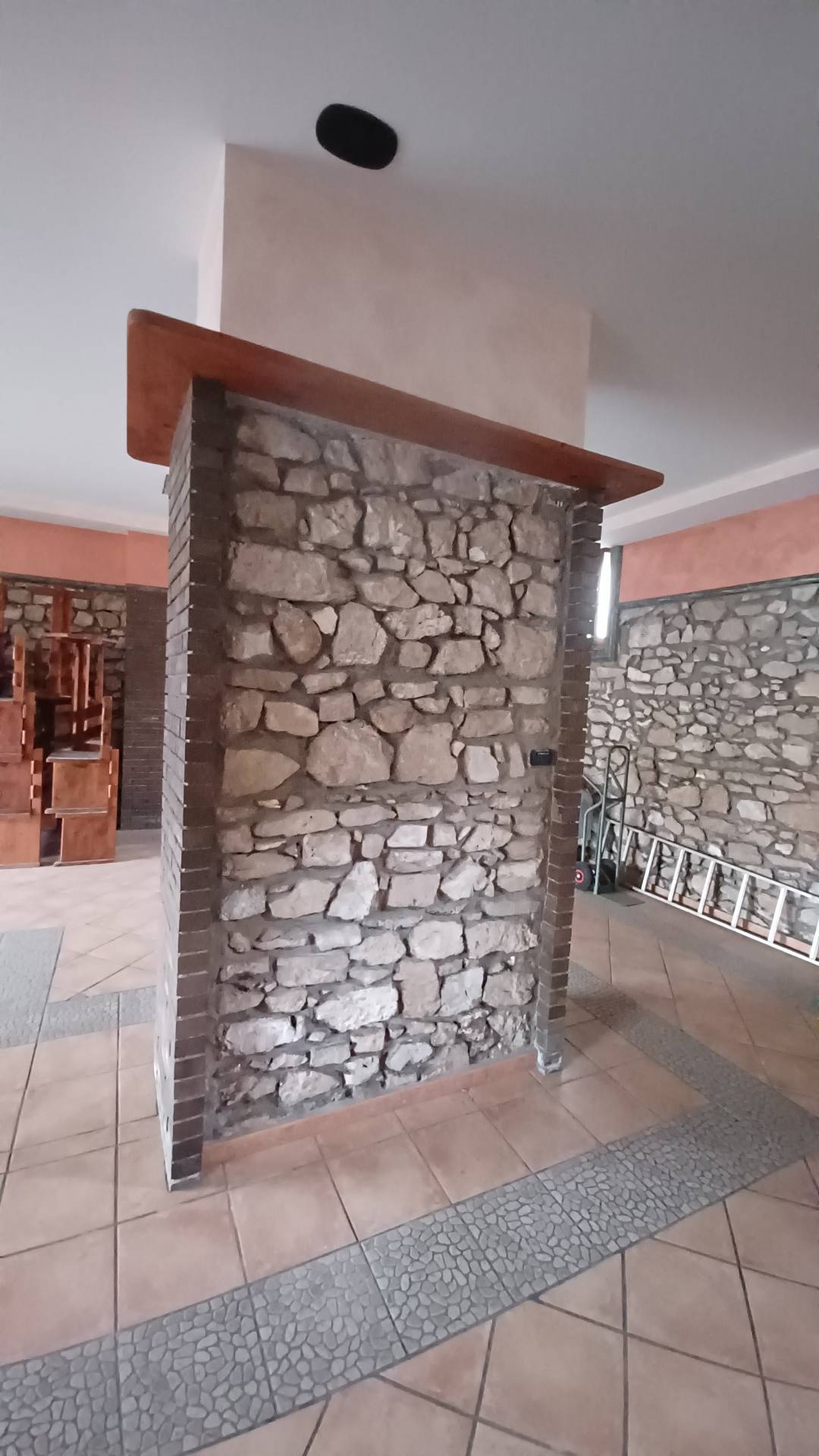 Magazzino in vendita a Amaseno