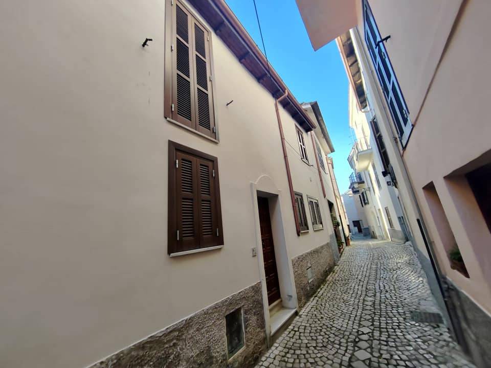 palazzina in vendita a Maenza