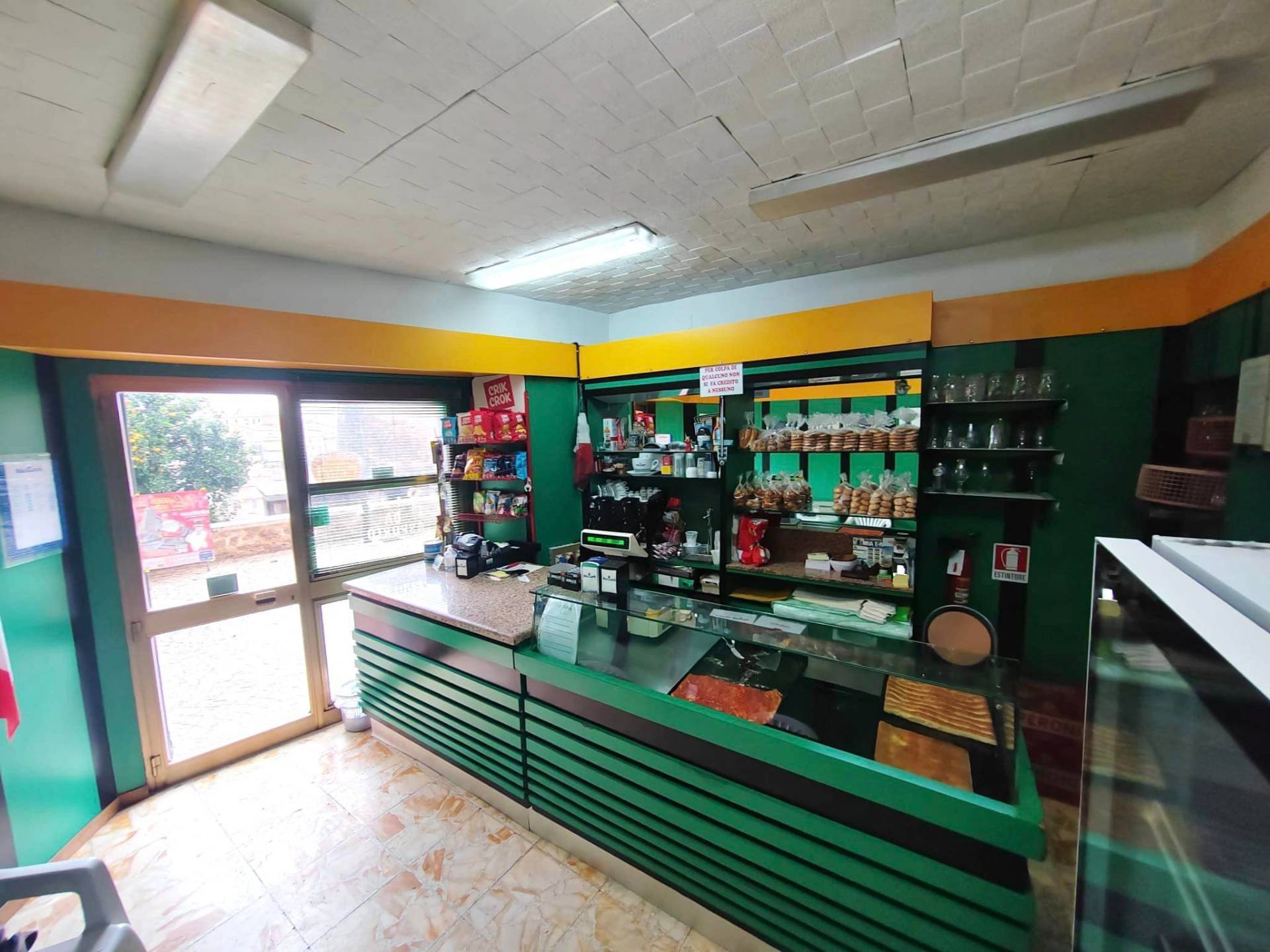 Locale commerciale in vendita a Maenza